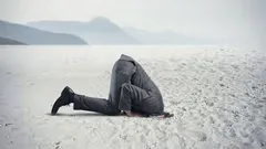 Fred till varje pris: psykologen förklarar varför konflikträdsla bryter ner dig inifrån